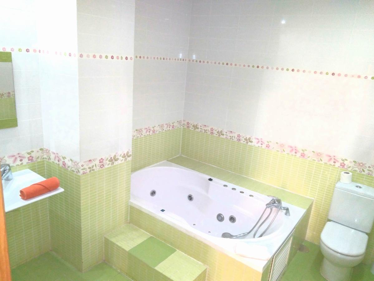 Village Rooms Multicolor マドリード エクステリア 写真